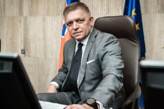 Прем’єр Словаччини Фіцо критикує опозицію за приїзд до Києва