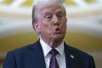 Трамп планує понад 100 указів з першого дня президентства