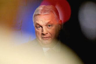 Угорщина відступає, ЄС продовжить санкції проти Росії