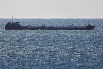 торгівлю російською нафтою в Азії зупиняють санкції НАТО