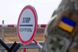 Мінкульт призупинить видачу листів сприяння для виїзду митців і медійників за кордон