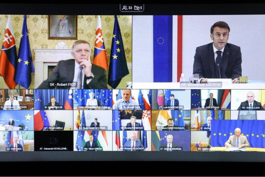 Макрон розповів про деталі зустрічі з Трампом на відеоконференції з лідерами країн Європи
