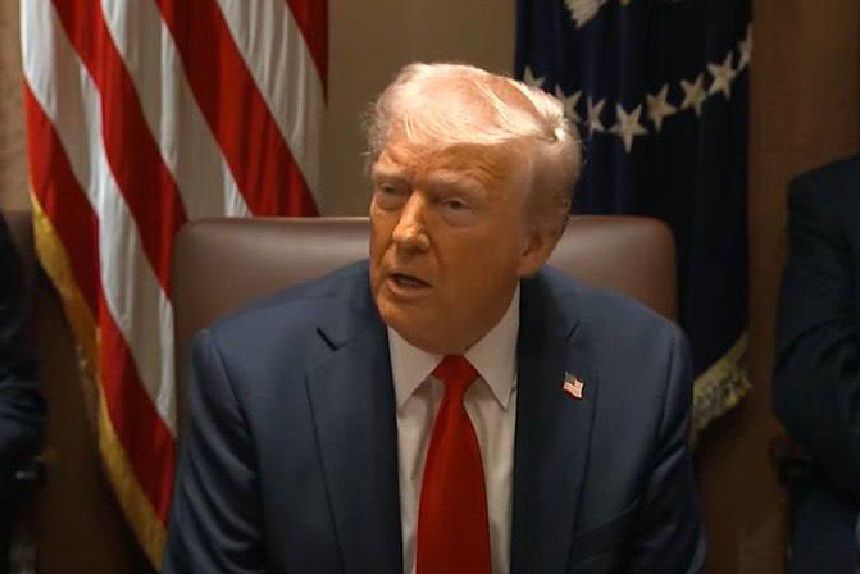 Трамп про Україну на засіданні міністрів США