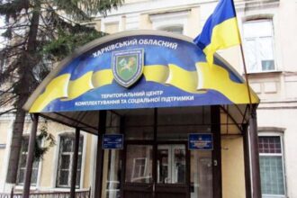 У Харкові напали на військовослужбовця