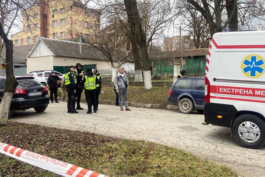 У Кам'янці-Подільському біля ТЦК пролунав вибух