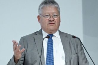 Глава BND Кал стурбований зближенням США з Росією