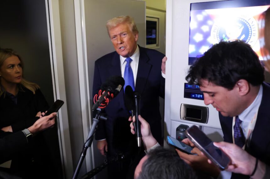 Трамп заявив, що США «повинні були змусити Україну вчинити правильно»