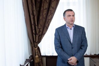 Вища рада правосуддя звільнила суддю Павла Вовка