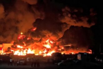Пожежа і вибух хімікатів у порту Бендер-Аббас: понад 800 постраждалих, 18 загиблих