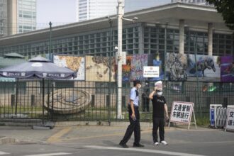 США заборонили своїм урядовцям у Китаї особисті стосунки з місцевими