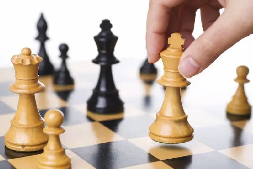 Таліби офіційно заборонили гру в шахи по всьому Афганістану