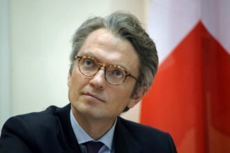 Шведський радник з нацбезпеки звільнився через особисті фото.