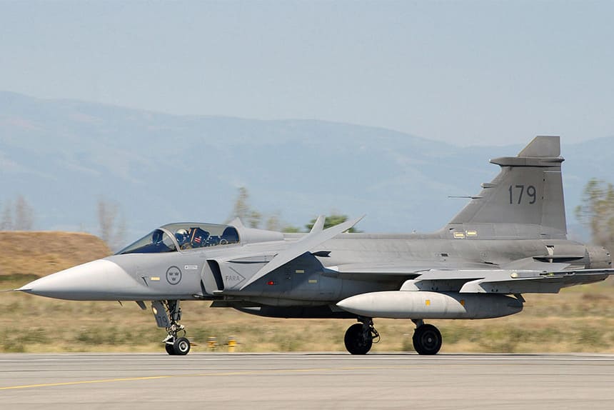 Фото: Swedish JAS-39 Gripen landing/Msgt. Billy Johnston, USAF